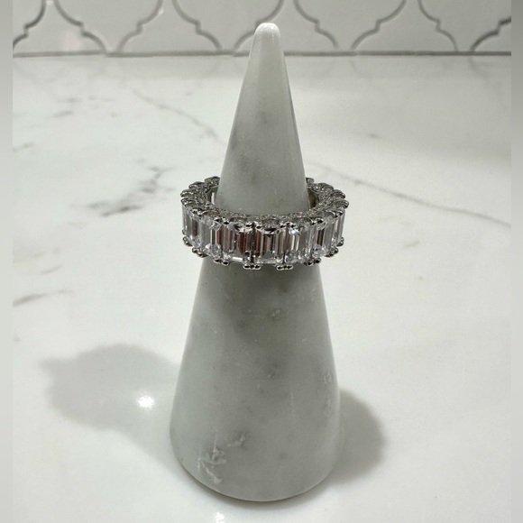 Italo Jewelry Sterling Silver Eternity Emerald Cut Ring - Picture 5 of 5